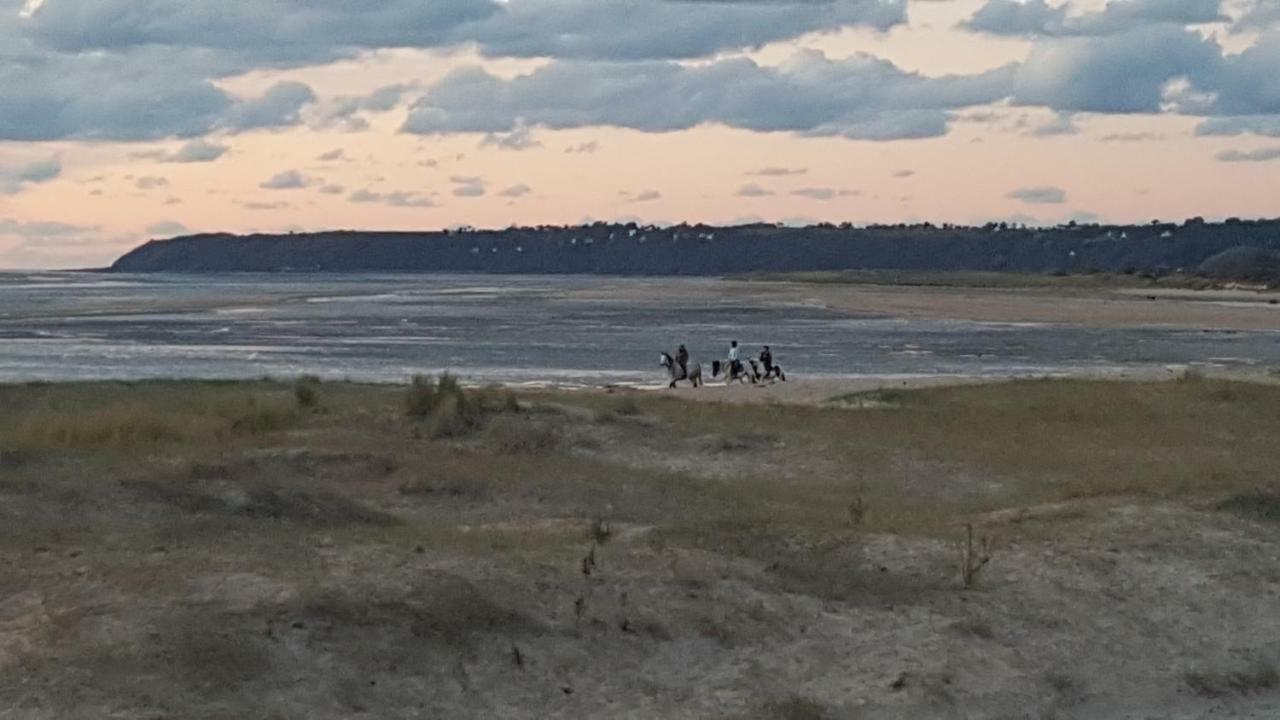 Gite De Jade, Mont Saint Michel Aucey-la-Plaine Zewnętrze zdjęcie